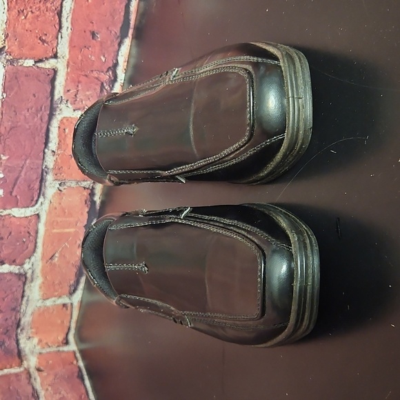 Black Leather Dress Shoes with Moccasin Toe - Picture 2 of 7